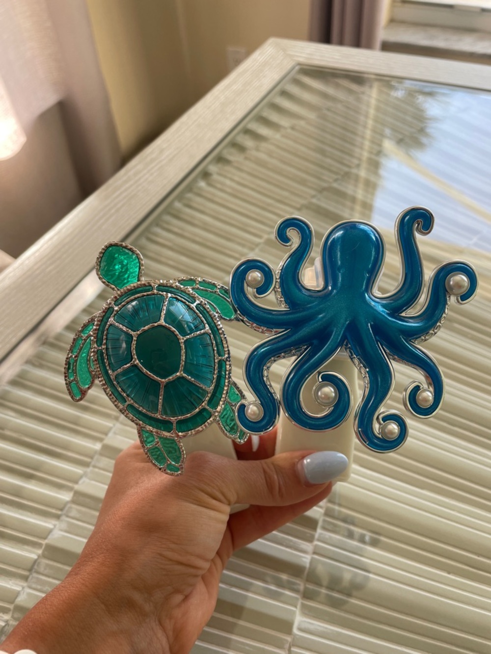 Blue Octopus and Green Turtle Decorative Wallflowers scent plugin - Home Accents
